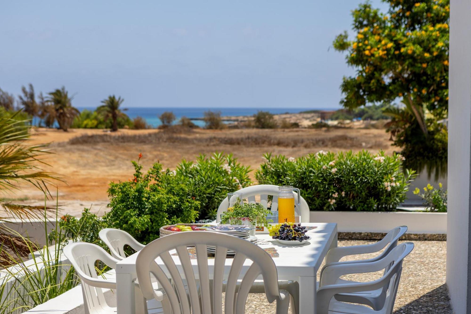 Protaras Nisia Seaside Villa エクステリア 写真